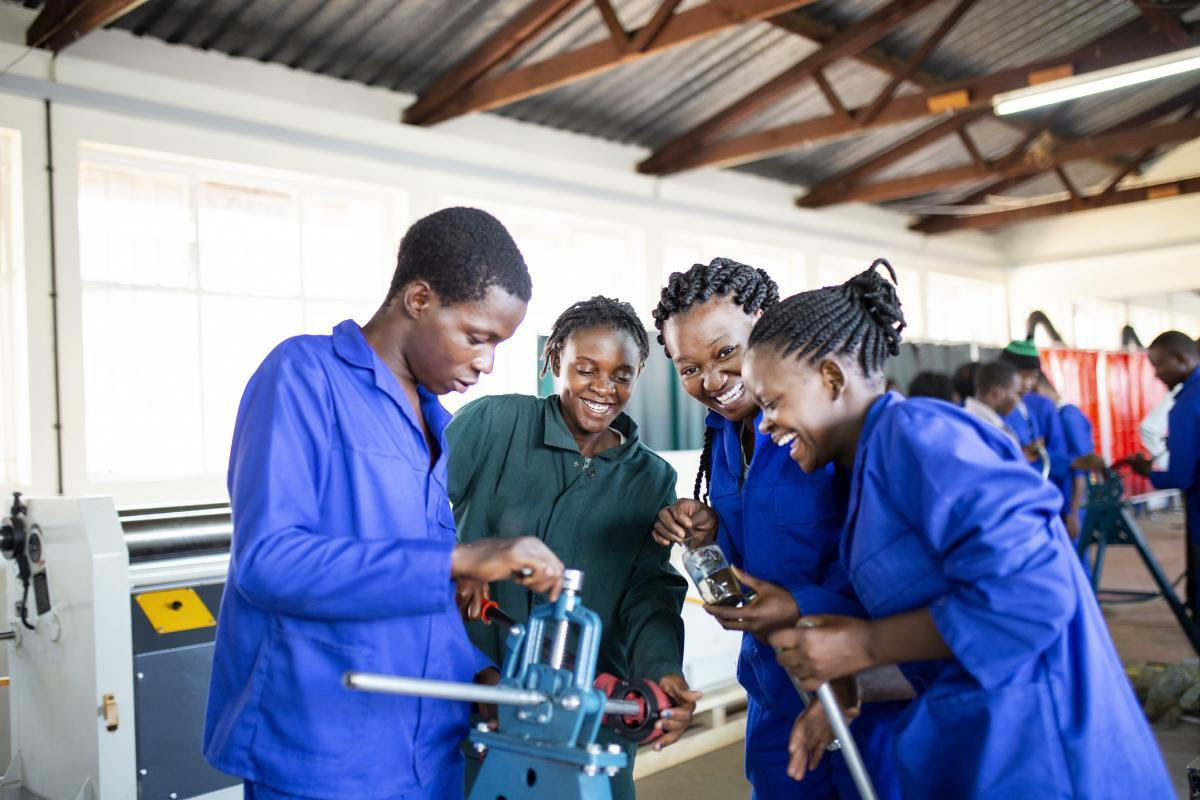 Scholarships for 200 Students